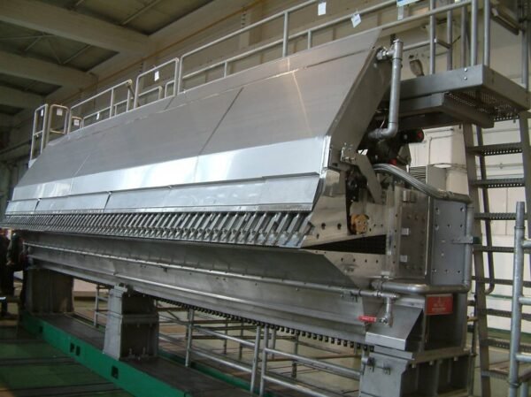 Crescent issue machine headbox - Image 4